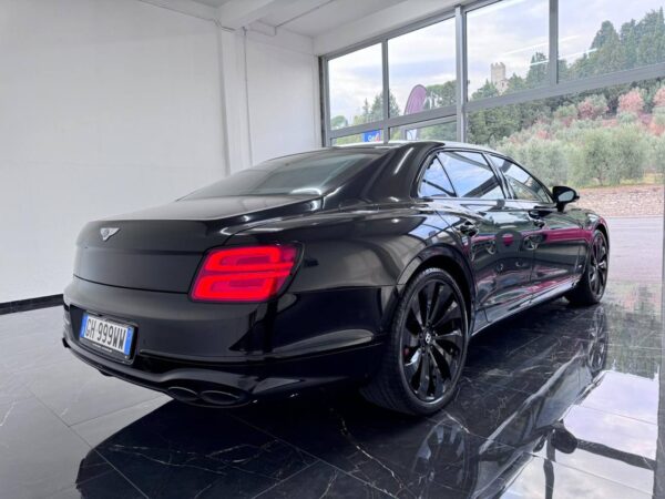 Bentley Flying Spur - Image 2