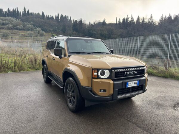 Toyota Land Cruiser - Image 5