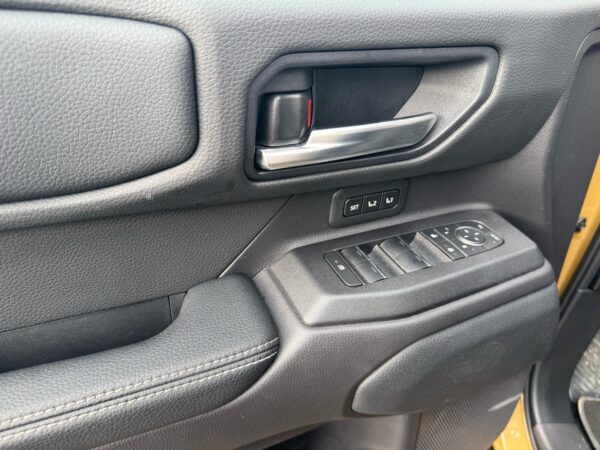 Toyota Land Cruiser - Image 2