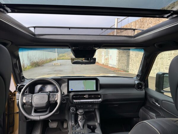 Toyota Land Cruiser - Image 10
